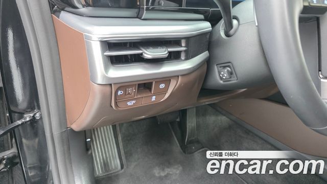 Hyundai Grandeur (GN7) 2,5 Gasoline 2WD Exclusive 2023 — фото 12