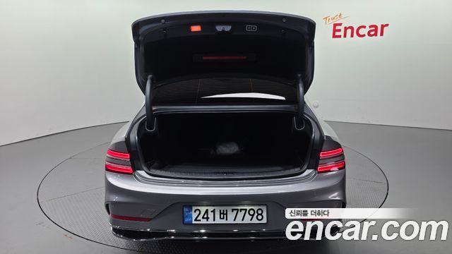 Genesis G80 (RG3) Gasoline 2.5 Turbo AWD 2025 — фото 18