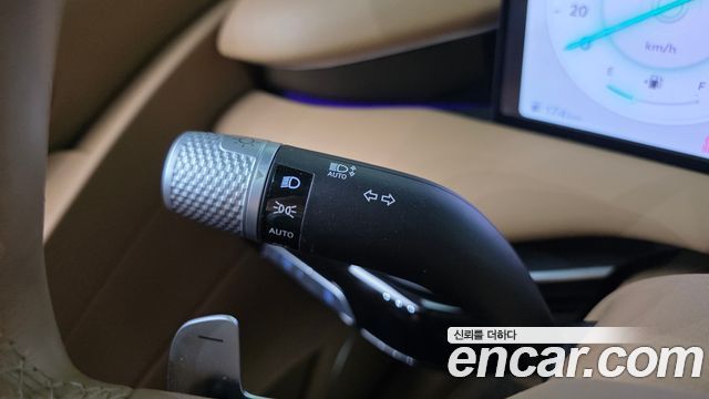 Genesis G80 (RG3) Gasoline 2.5 Turbo AWD 2025 — фото 33