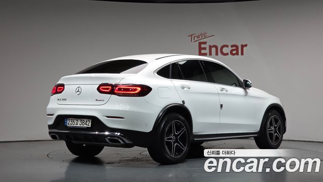 Mercedes-Benz GLC-Class (X253) GLC300 4MATIC Premium Coupe 2021 — фото 2