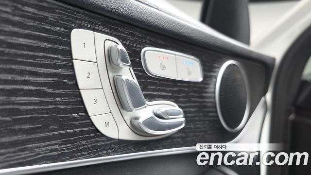 Mercedes-Benz GLC-Class (X253) GLC300 4MATIC Premium Coupe 2021 — фото 31