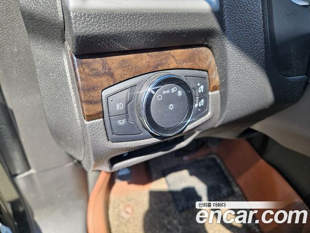 Ford Explorer 3.5 Limited 4WD 5th 2014 — фото 9