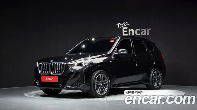 BMW X1 (U11) xDrive 20i M Sport 2025 — фото 1