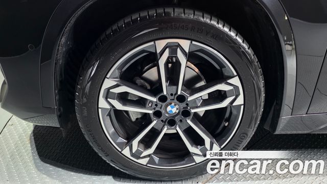 BMW X1 (U11) xDrive 20i M Sport 2025 — фото 5