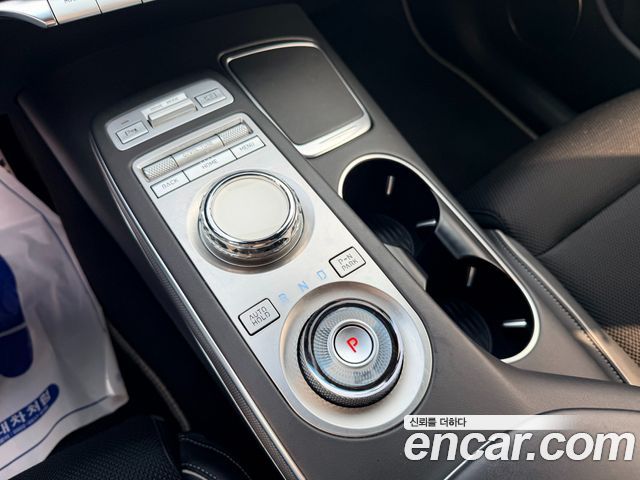 Genesis GV70 2.5T Gasoline 2WD 2022 — фото 9