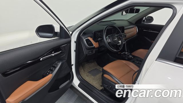 Kia Seltos Gasoline 1.6 Turbo 2WD Signature 2023 — фото 10