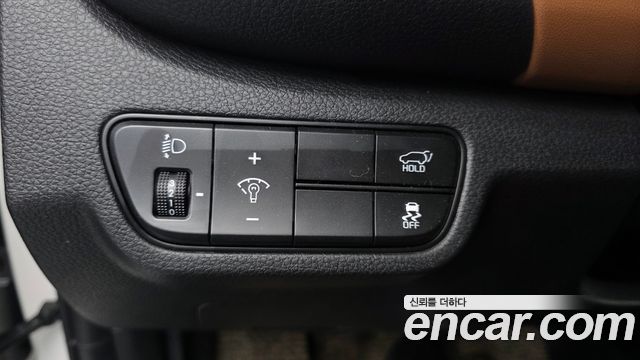 Kia Seltos Gasoline 1.6 Turbo 2WD Signature 2023 — фото 18