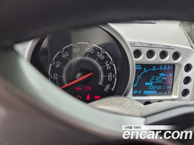 Chevrolet Spark LT Standard 2012 — фото 6