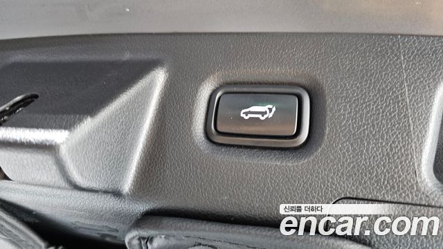 Hyundai Santa Fe Diesel 2.2 2WD Calligraphy 2021 — фото 32