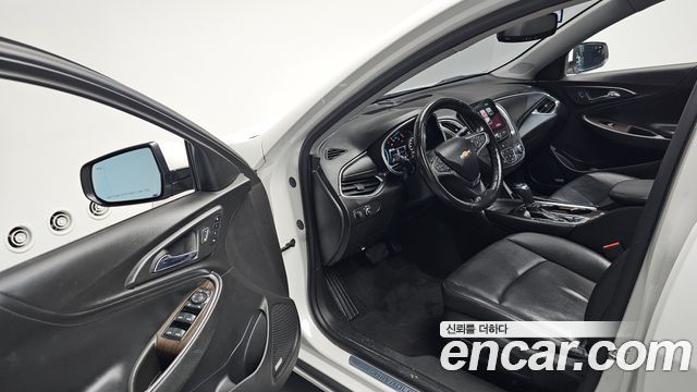 Chevrolet Malibu 2.0 Turbo LTZ Premium 2018 — фото 10