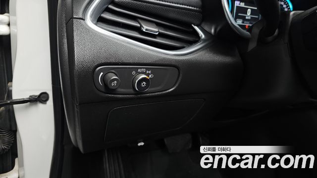 Chevrolet Malibu 2.0 Turbo LTZ Premium 2018 — фото 16