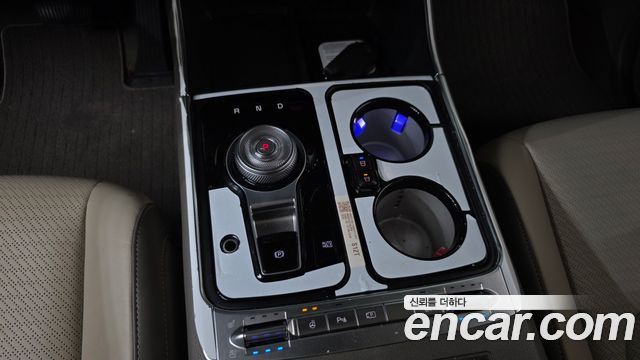 Kia Carnival (IV) HEV 4-Seater Hi Limousine Signature 2026 — фото 9