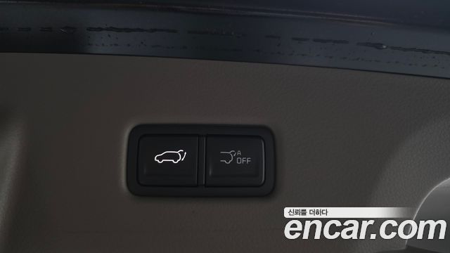 Kia Carnival (IV) HEV 4-Seater Hi Limousine Signature 2026 — фото 17