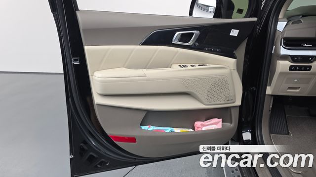 Kia Carnival (IV) HEV 4-Seater Hi Limousine Signature 2026 — фото 25