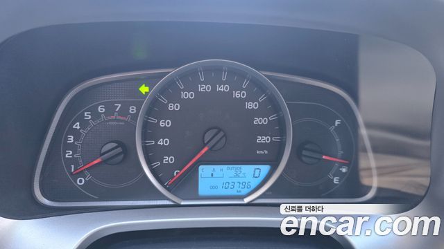 Toyota RAV4 2.5 2WD 4th 2015 — фото 8