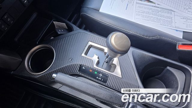 Toyota RAV4 2.5 2WD 4th 2015 — фото 9