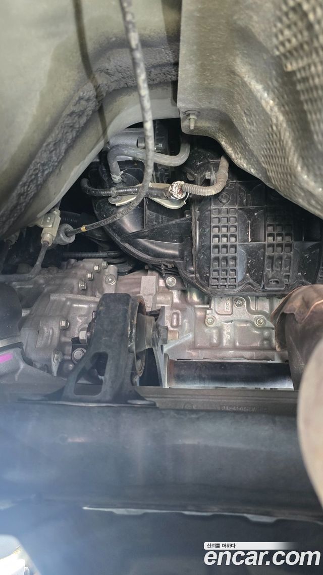 Toyota RAV4 2.5 2WD 4th 2015 — фото 15