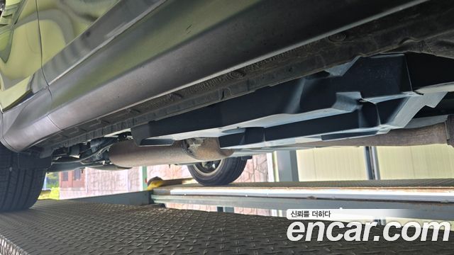 Toyota RAV4 2.5 2WD 4th 2015 — фото 16