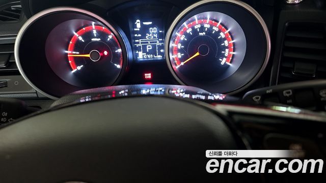 KG Mobility (SsangYong) Tivoli Armor Diesel LX 2WD 2018 — фото 19