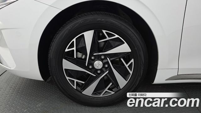 Hyundai Grandeur Hybrid (IG) Le Blanc 2023 — фото 5