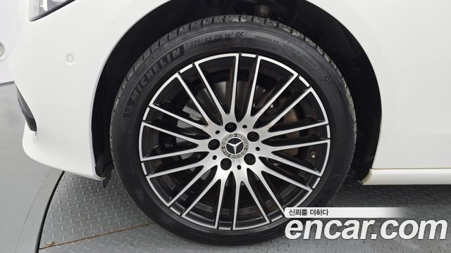 Mercedes-Benz C-Class (W206) C200 4MATIC Avantgarde 2022 — фото 5