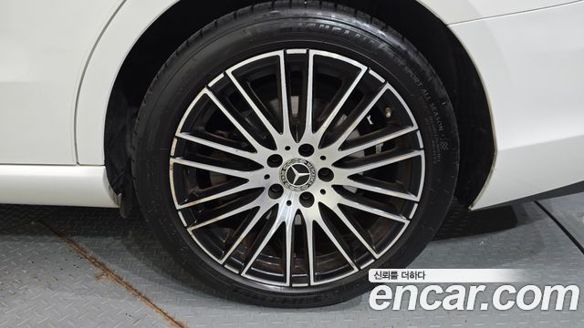 Mercedes-Benz C-Class (W206) C200 4MATIC Avantgarde 2022 — фото 21