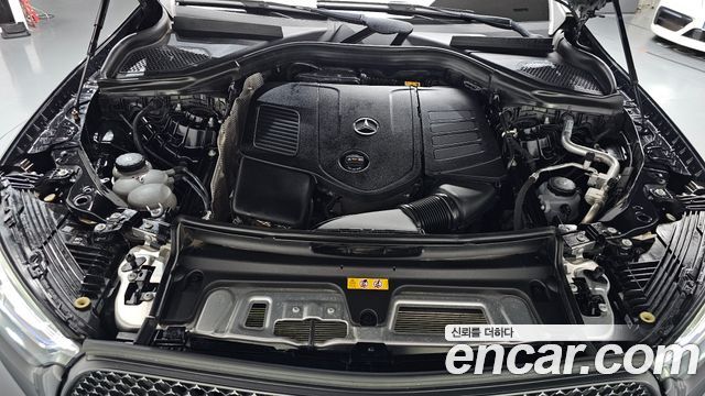 Mercedes-Benz GLC-Class (X254) GLC300 4MATIC Coupe 2024 — фото 6