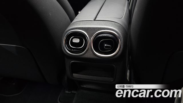 Mercedes-Benz GLC-Class (X254) GLC300 4MATIC Coupe 2024 — фото 36