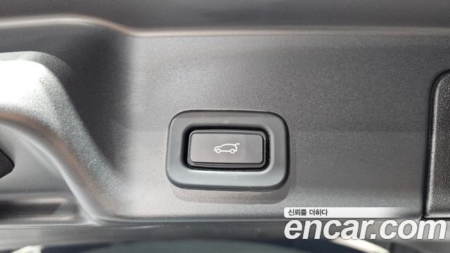 Land Rover Range Rover Evoque (II) P250 SE 2022 — фото 18