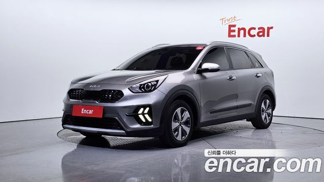 Kia Niro 1.6 HEV Trendy 2022 — фото 1