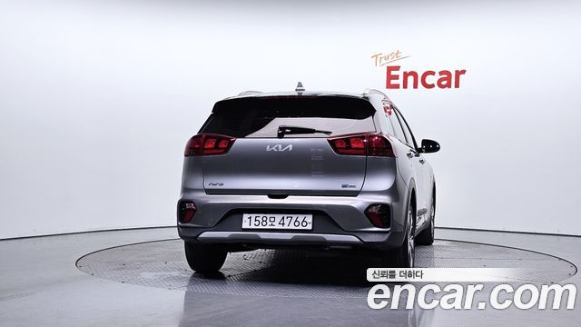 Kia Niro 1.6 HEV Trendy 2022 — фото 4