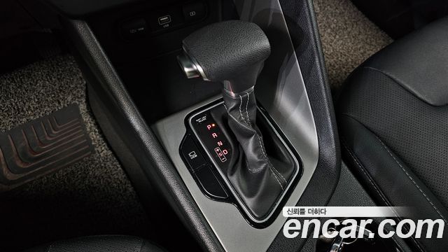 Kia Niro 1.6 HEV Trendy 2022 — фото 9