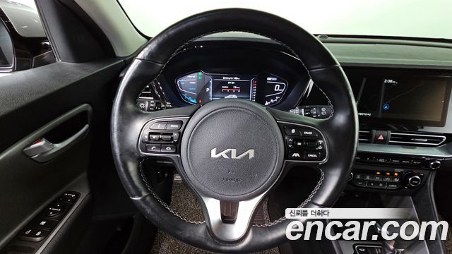 Kia Niro 1.6 HEV Trendy 2022 — фото 11