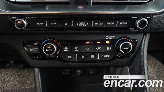 Kia Niro 1.6 HEV Trendy 2022 — фото 16