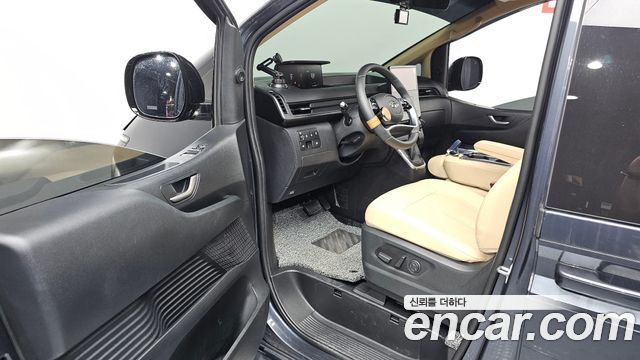 Hyundai Staria 4WD Tourer 9-Seater Modern 2024 — фото 10