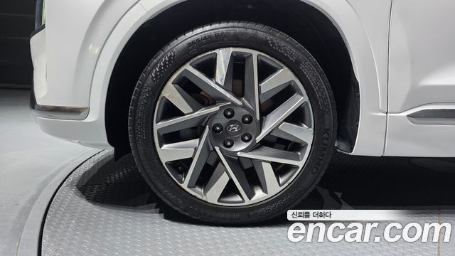 Hyundai Santa Fe Gasoline 2.5T 2WD Calligraphy 2023 — фото 5