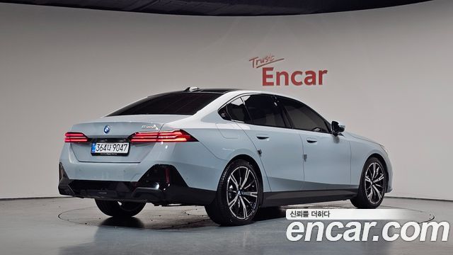 BMW 5 Series (G60) 530e M Sport 2026 — фото 2