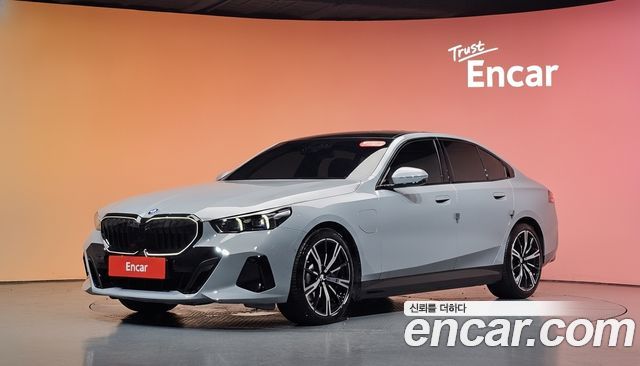 BMW 5 Series (G60) 530e M Sport 2026 — фото 1