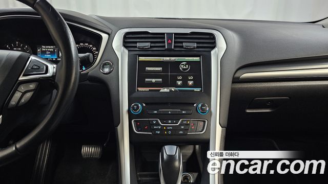 Ford Mondeo (IV) 2.0 Trend 2016 — фото 14