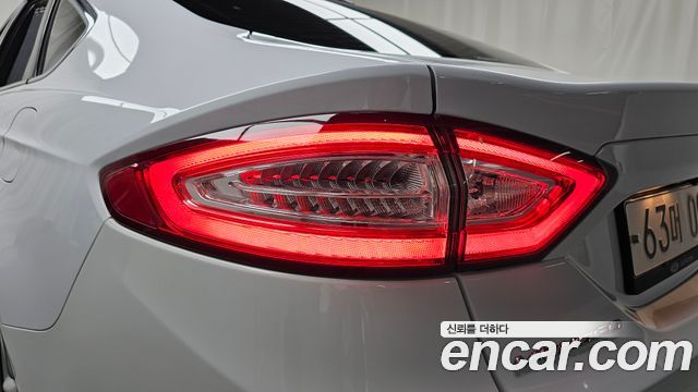 Ford Mondeo (IV) 2.0 Trend 2016 — фото 23