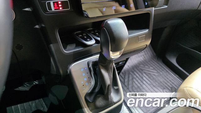 Hyundai Staria Cargo 5-Seater Modern 2022 — фото 9