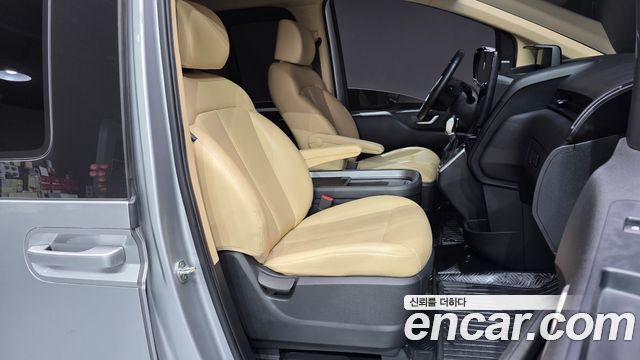 Hyundai Staria Cargo 5-Seater Modern 2022 — фото 32