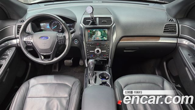 Ford Explorer 2.3 Limited 4WD 5th 2018 — фото 7