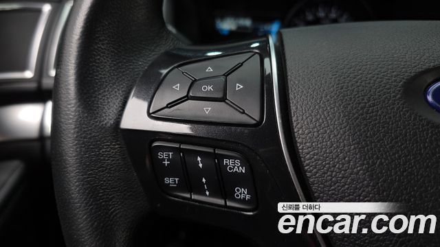 Ford Explorer 2.3 Limited 4WD 5th 2018 — фото 19