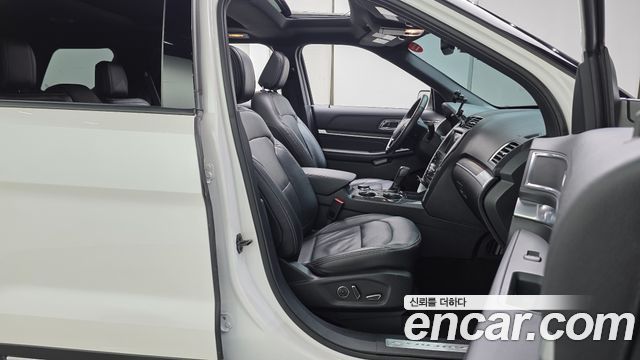 Ford Explorer 2.3 Limited 4WD 5th 2018 — фото 26