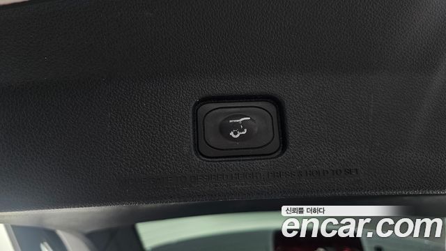 Ford Explorer 2.3 Limited 4WD 5th 2018 — фото 30