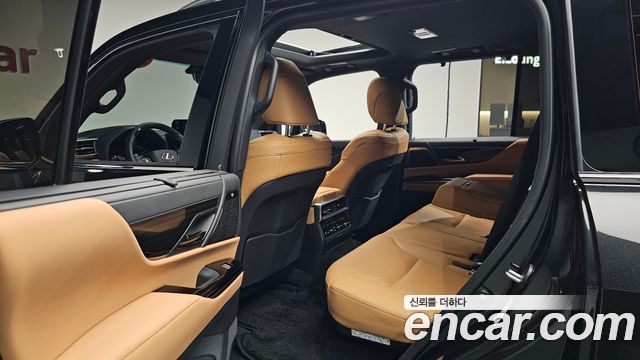 Lexus LX (IV) 700h Luxury 2025 — фото 16