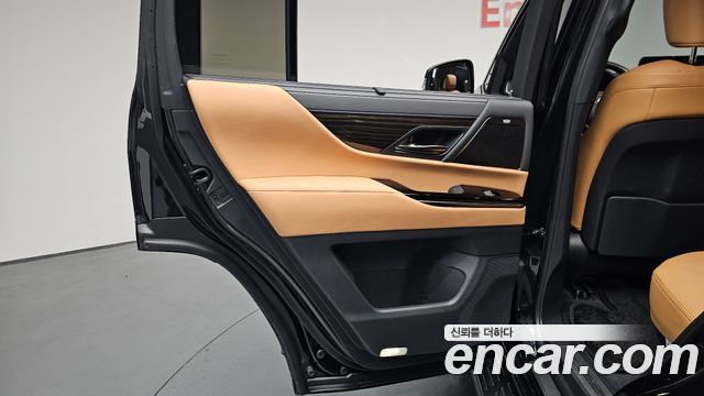 Lexus LX (IV) 700h Luxury 2025 — фото 31