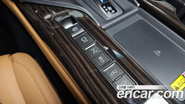Lexus LX (IV) 700h Luxury 2025 — фото 36