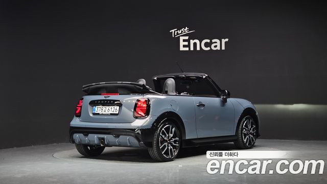 MINI Cooper S Convertible (IV) JCW 2026 — фото 2